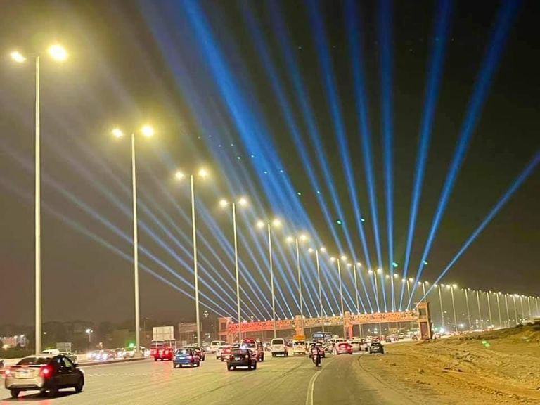 مركب الملك خوفو (مركب الشمس) قبل نقلها إلى المتحف المصري الكبير