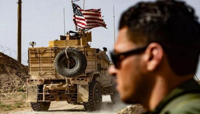 جندي وآلية أمريكية في شمالي سوريا