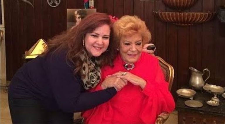 دلال عبدالعزيز مع سمير غانم