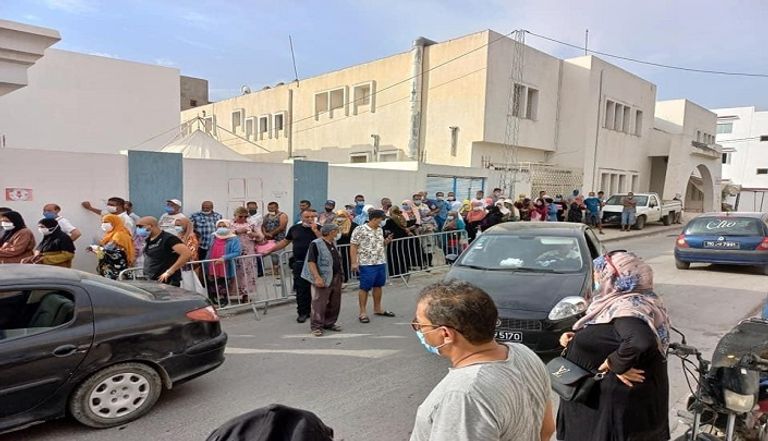 التطعيم ضد كورونا في تونس