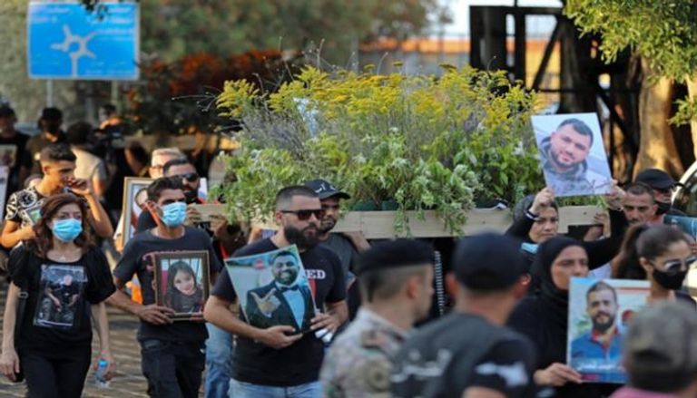 موكب جنائزي في بيروت تكريماً لضحايا المرفأ