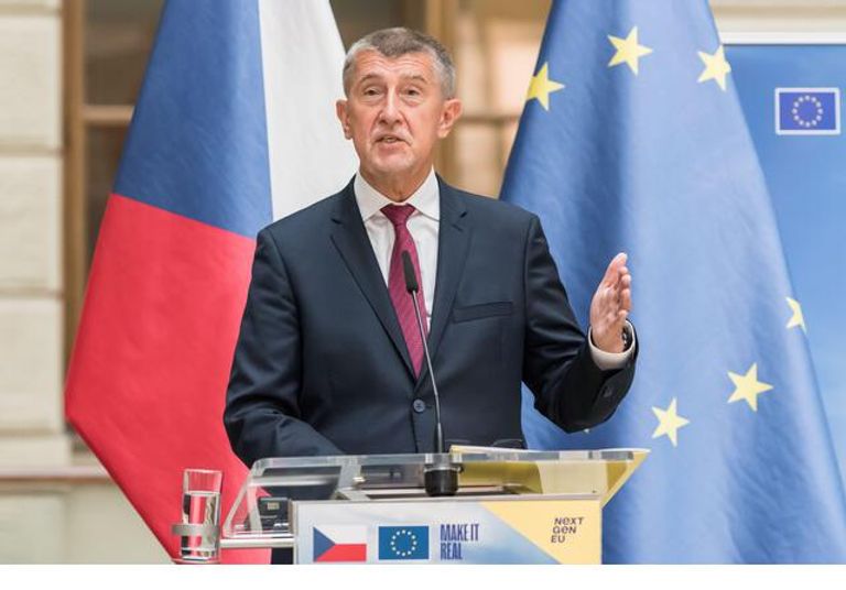 جانب من المظاهرات ضد قيود كورونا