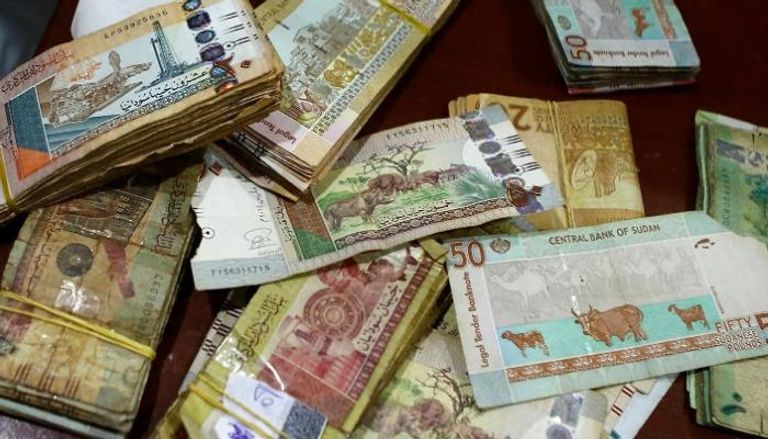 تراجع سعر الدولار أمام الجنيه في السودان