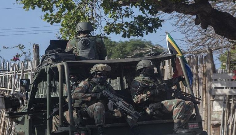 قوات من الجيش في موزمبيق خلال العمليات العسكرية 