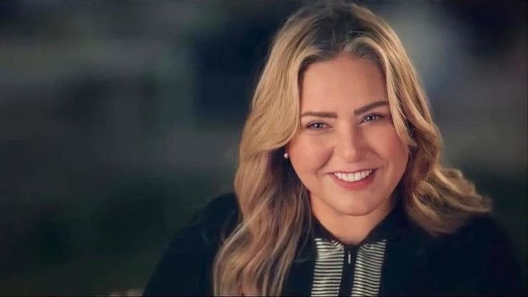 الفنانة المصرية صابرين