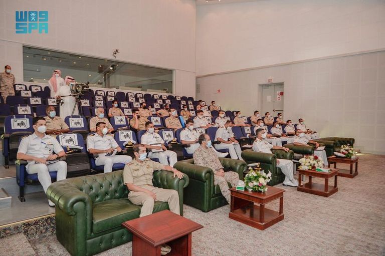 إحدى القطع البحرية العسكرية المشاركة في تدريب 