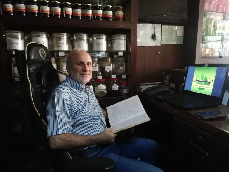 أحد محلات العطارة في بيروت