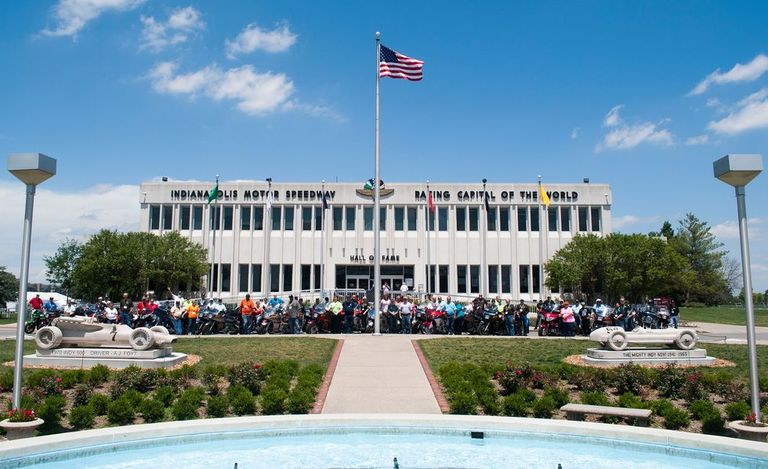 متحف Indianapolis Motor Speedway Hall of Fame Museum متحف America's Car Museum