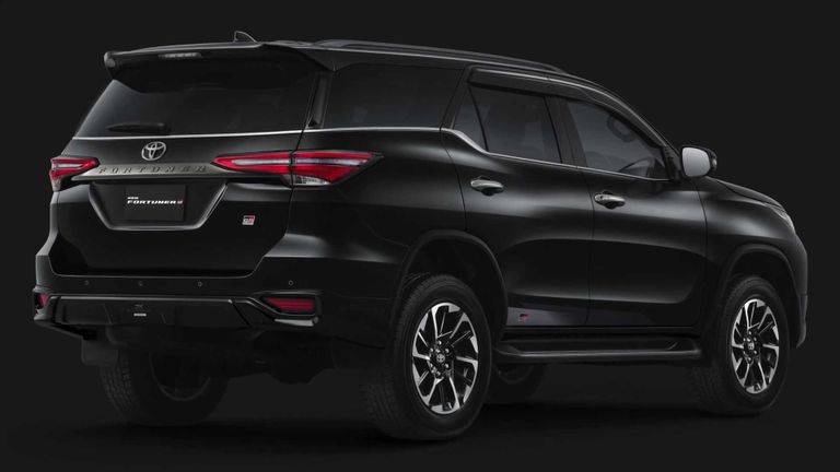 طراز Fortuner GR Sport 2022