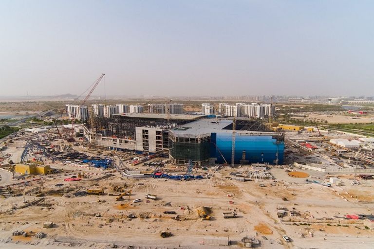 "جزيرة ياس" تحتضن أكبر حوض مائي في العالم