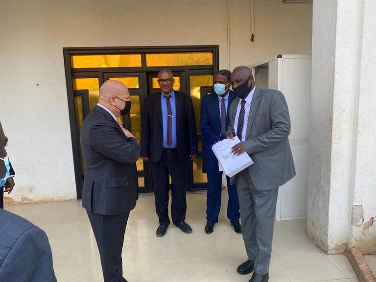 وزيرة خارجية السودان والمدعي العام للجنائية الدولية 