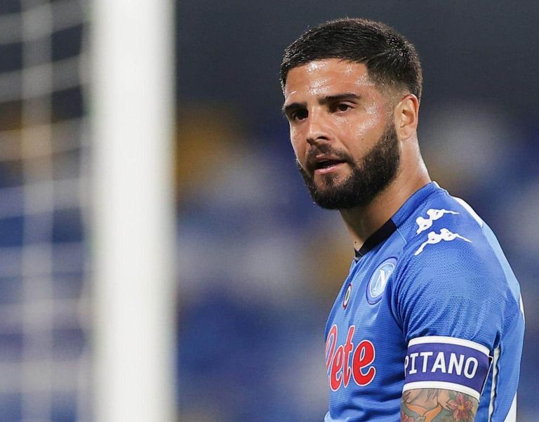 النجم آدم وناس 