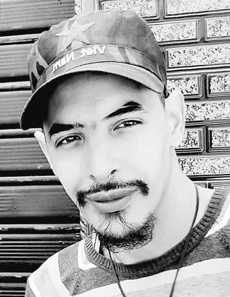 الشاب الجزائري الذي تنقل لإخماد الحرائق فقتل حرقاً - أرشيفية الشاب الجزائري الذي تنقل لإخماد الحرائق فقتل حرقاً - أرشيفية