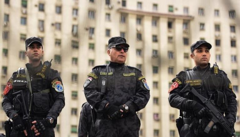 عناصر من الشرطة المصرية في قلب القاهرة - أرشيفية