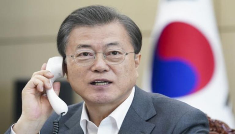 رئيس كوريا الجنوبية خلال اتصال هاتفي - أرشيفية