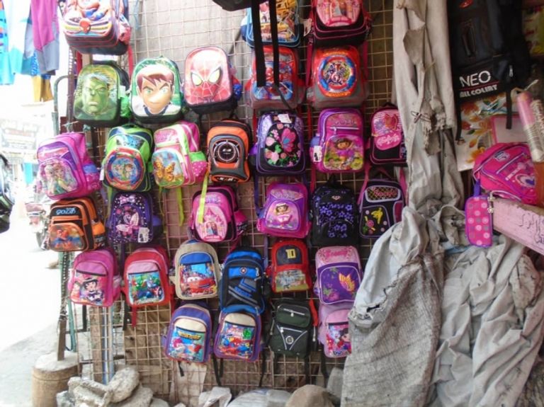 العودة إلى المدارس في عدن والمحافظات اليمنية المحررة محفوفة بالصعاب- أرشيفية