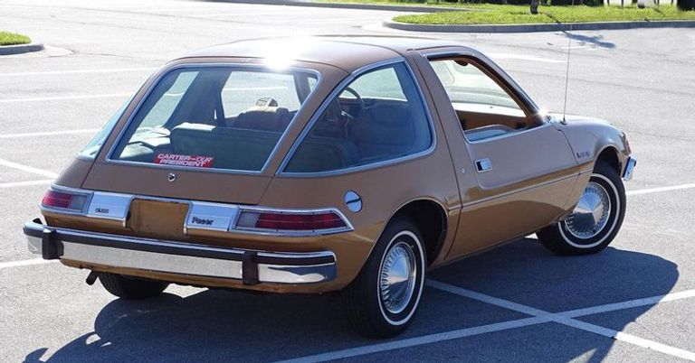 طراز AMC Pacer طرازا Porsche Boxster وToyota MR2