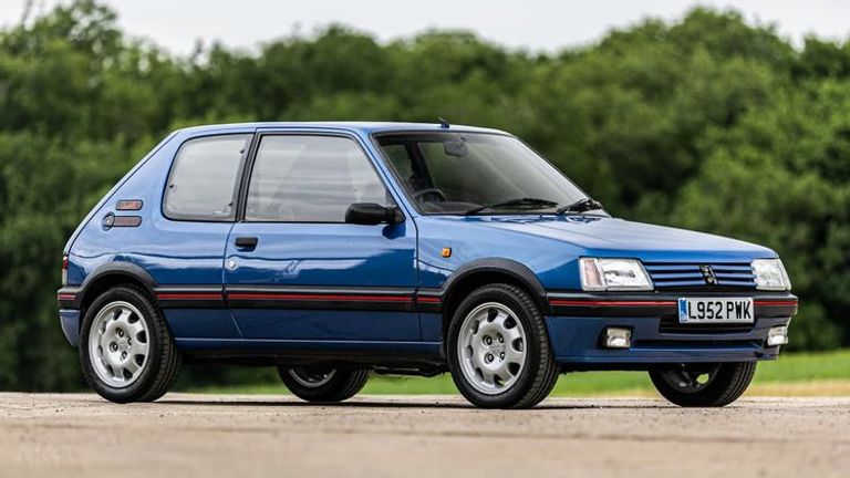 سيارة Peugeot 205 طراز Type 2 Quadricycle