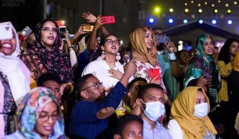 الفنان طارق العربي طرقان 