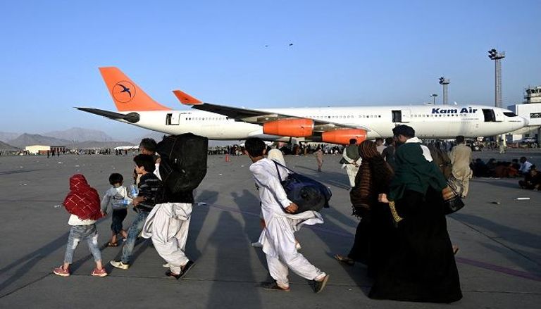 مغادرون في مطار كابول وسط تأمين أمريكي