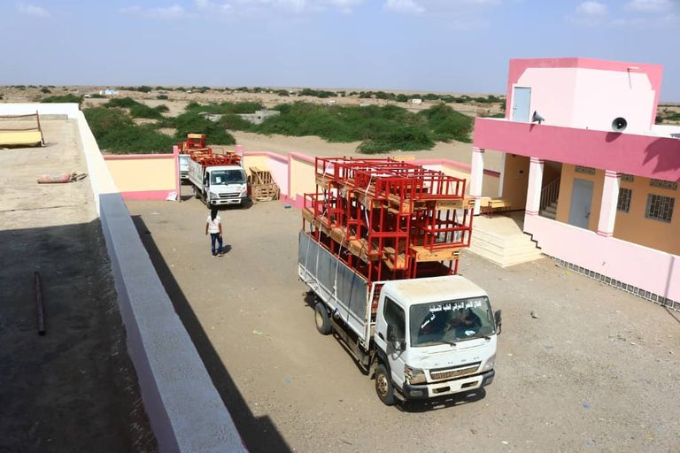 الإمارات تعيد آلاف التلاميذ إلى فصولهم في اليمن