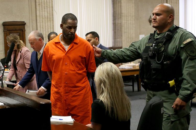  نجم موسيقى آر اند بي الشهير آر. كيلي