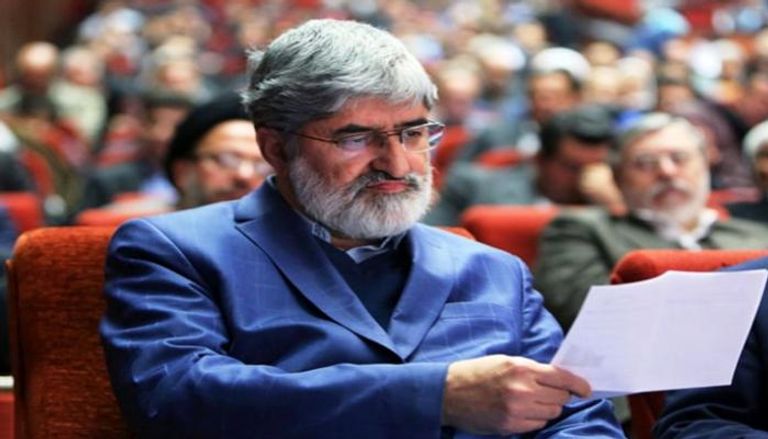  السياسي الإيراني البارز علي مطهري