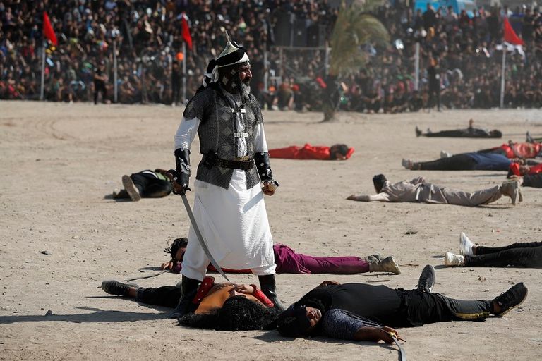 مشهد تمثيلي لمعركة كربلاء