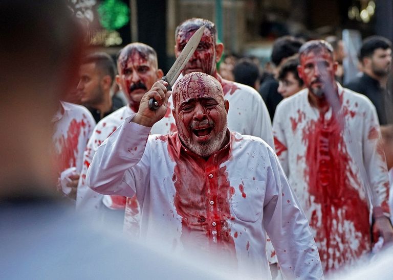 مشهد تمثيلي لمعركة كربلاء