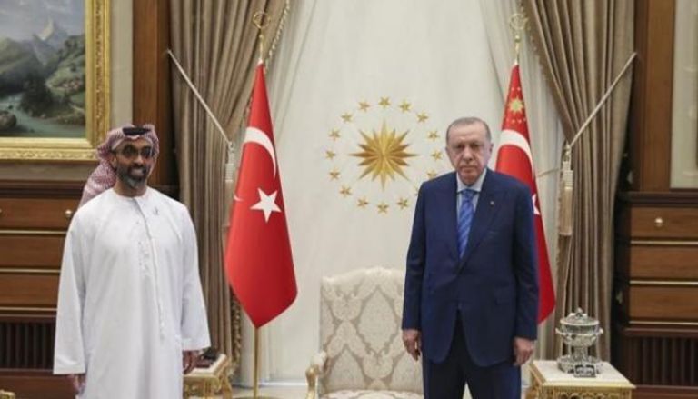 الرئيس التركي خلال استقباله الشيخ طحنون بن زايد آل نهيان