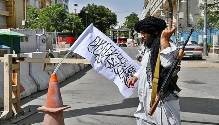 طالبان تقيم نقاط تفتيش للبحث عن المتعاونين مع الأمريكيين-رويترز