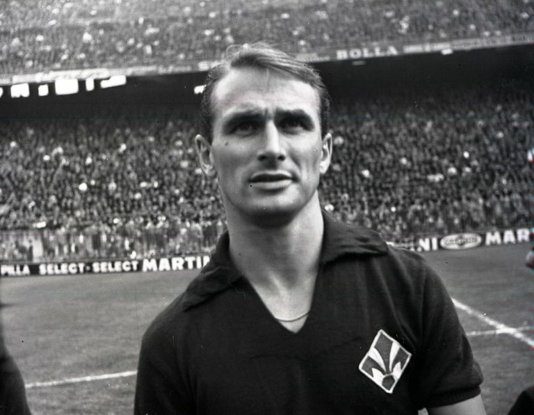 فرانشيسكو توتي أسطورة روما الإيطالي