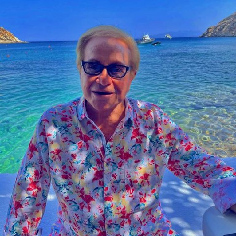 داليدا مع شقيقها أورلاندو