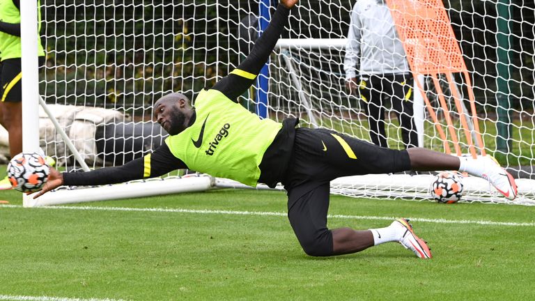 روميلو لوكاكو بقميص تشيلسي