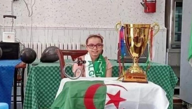 الطفلة الجزائرية رحاحلة ريتاج سجود