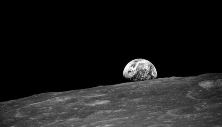 حل لغز جسيمات الحديد النانونية بسطح القمر