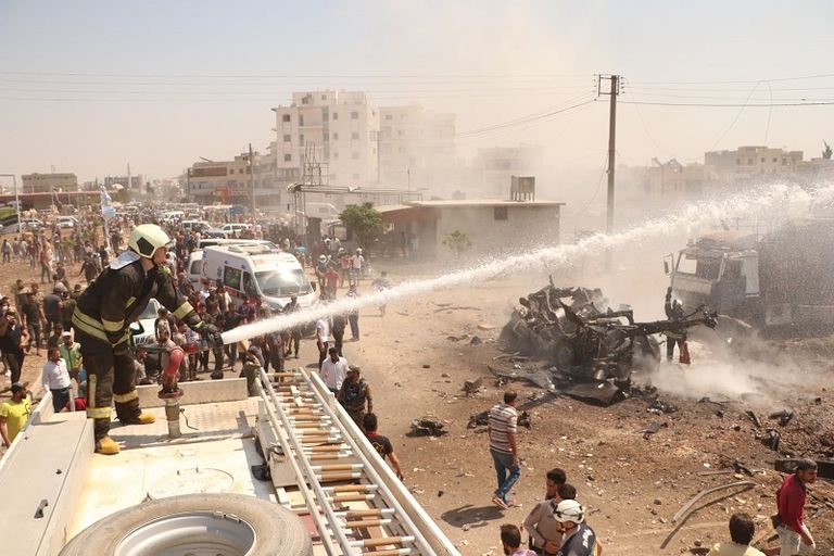 آثار الانفجار على الشاحنة المفخخة