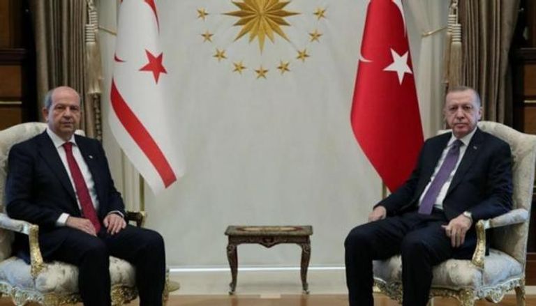 أردوغان مع أرسين تتار رئيس قبرص الشمالية غير المعترف بها دوليا