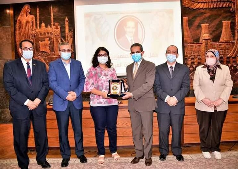 اللوحة الفنية