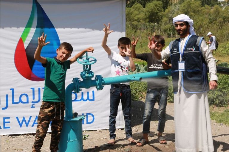 الإمارات تواصل تقديم المساعدات الإنسانية إلى دول العالم - أرشيفية