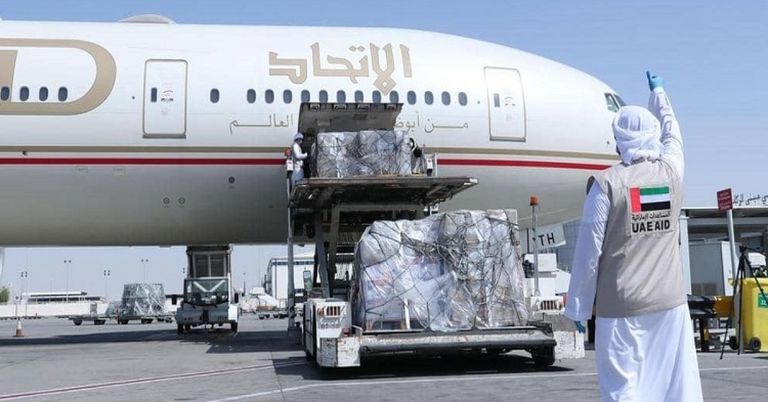 الإمارات تواصل تقديم المساعدات الإنسانية إلى دول العالم - أرشيفية