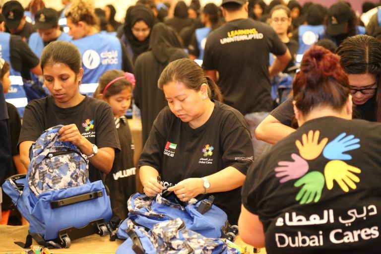 الإمارات تواصل تقديم المساعدات الإنسانية إلى دول العالم - أرشيفية