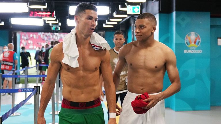 رونالدو ومبابي كيليان مبابي نجم باريس سان جيرمان