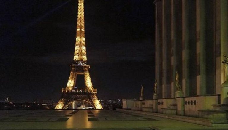 برج إيفل في العاصمة الفرنسية باريس  