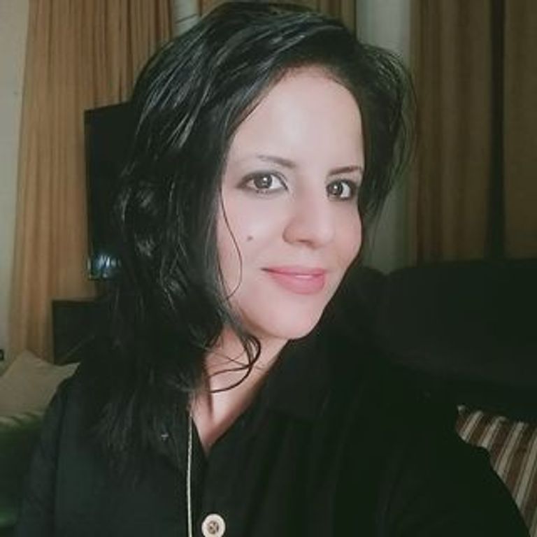 الطبيبة النفسية بمستشفى أمبابة بمحافظة الجيزة المصرية لعبة الصبارة الراقصة