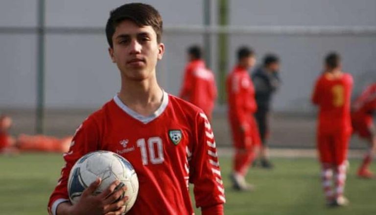 لاعب المنتخب الأفغاني زكي أنواري