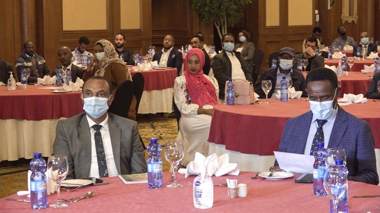 وزير الزراعة الإثيوبي يسلم جائزة أفضل شركة مصدرة للبن