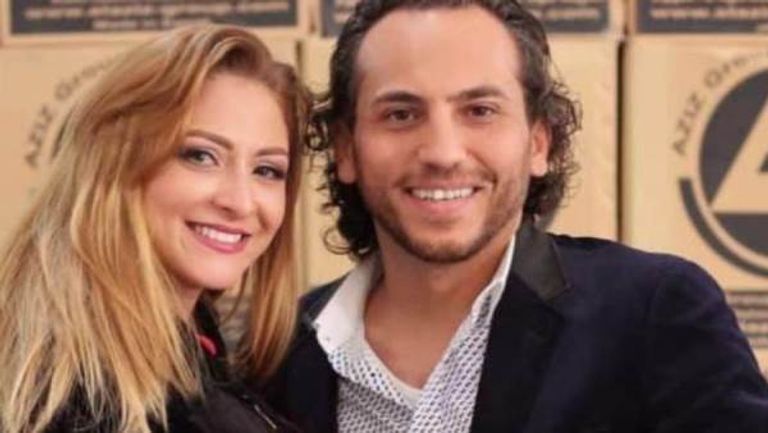 البلوجر المصرية الراحلة أشكيناز السبكي مع زوجها طبيب الأسنان عبدالهادي البني البلوجر أشكيناز السبكي