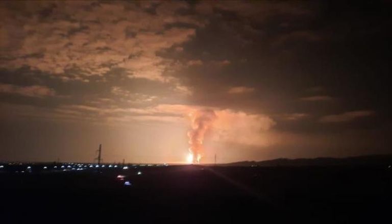 لحظة انفجار بمستودع ذخيرة في كازاخستان