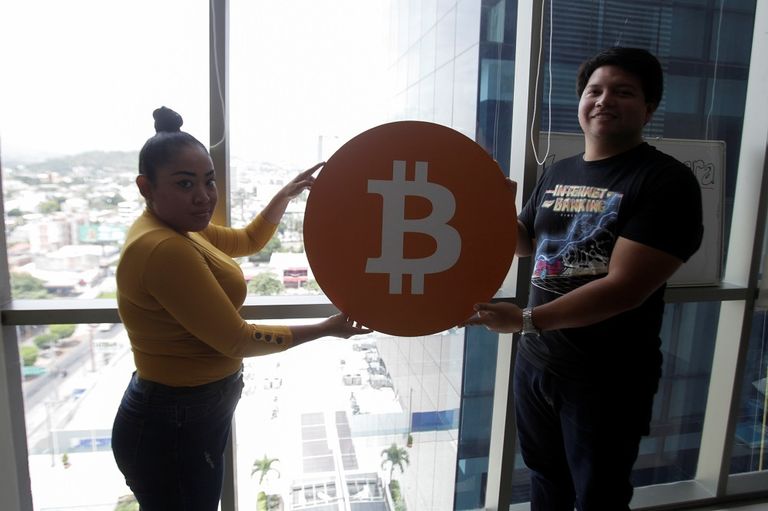 أول ماكينة صراف آلي للعملات المشفرة في هندوراس أول ماكينة صراف آلي للعملات المشفرة في هندوراس